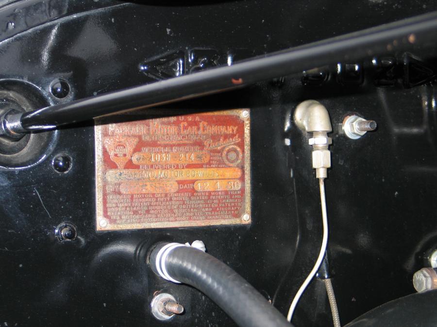  Packard Twelve Model 1507 Coupe 1937 года  (фото 5 из 8)